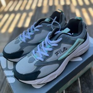 NIB Fila Recollector Chunky Sneakers Grey White Mint Womens Size 6.5/7.5